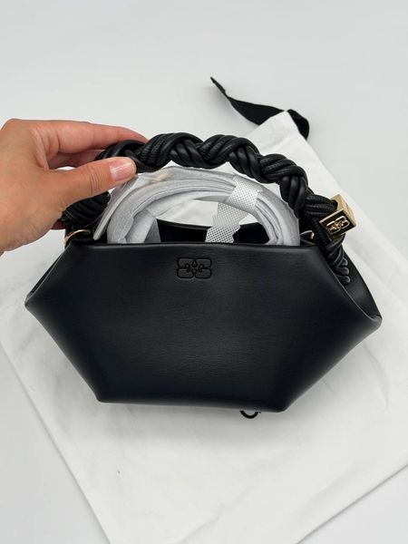 Сумка Ganni Bou Bag шоппер чорний 25х11х11.5 см  A6946  A6946 фото