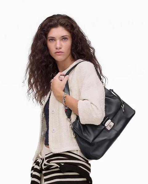 Сумка Marc Jacobs The Suede Cristina Messenger через плече чорний шкіра 34x12х22 см 2R5HMS002H01 001 2R5HMS002H01 001 фото