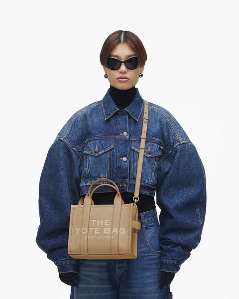 Сумка Marc Jacobs Leather Small Tote Bag, тоут зерниста шкіра бежевий 26x13х21 см H009L01SP21230 H009L01SP21230 фото
