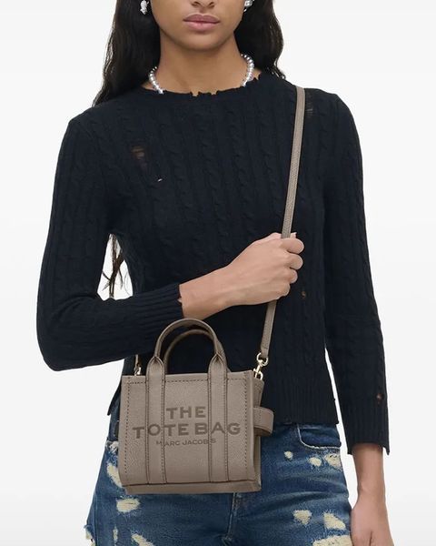 Сумка Marc Jacobs Leather Micro Tote Bag, тоут зерниста шкіра сіро бежевий 18x10х15 см H053L01RE22055 H053L01RE22055 фото