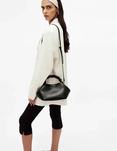 Сумка Ganni Bou Bag small тоут чорний шкіра розмір 28х14х17 см  718-01 фото